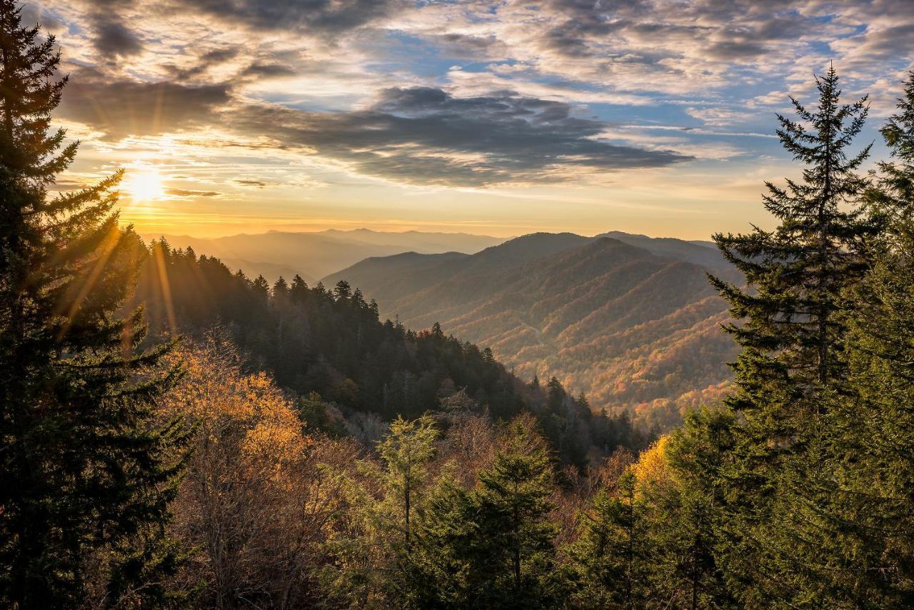 Bear'S Corner, 3 Bedrooms, Wifi, Pool Table, Hot Tub, Wifi, Sleeps 10 Gatlinburg Dış mekan fotoğraf
